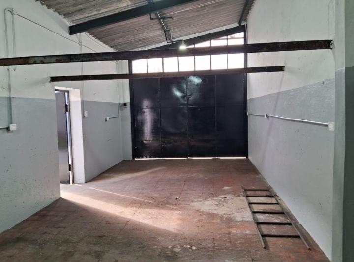 Bodega-Galpón · 130m² · 1 Cochera