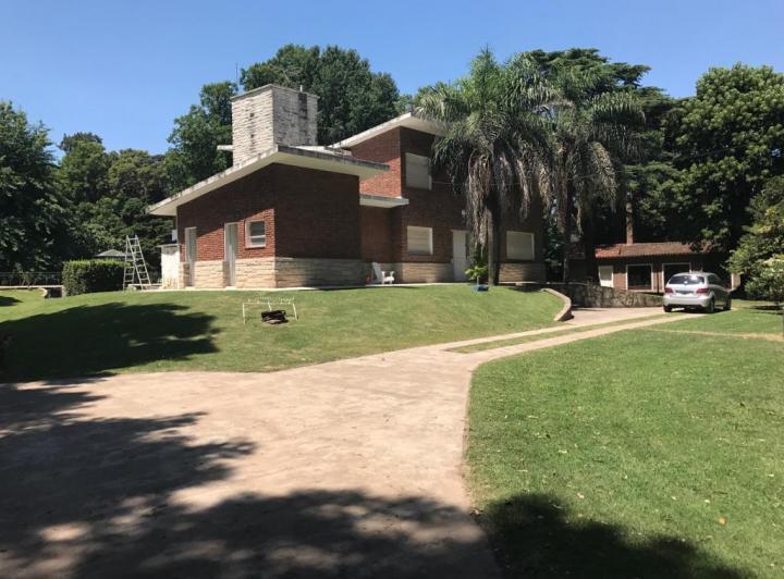 Quinta vacacional · 600m² · 10 Ambientes · 8 Cocheras