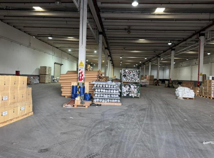 Bodega-Galpón · 4927m²