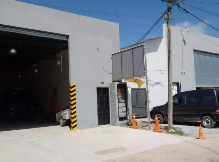 Bodega-Galpón · 170m²