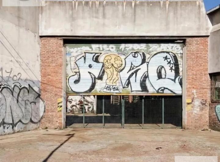 Local comercial · 450m² · 4 Cocheras