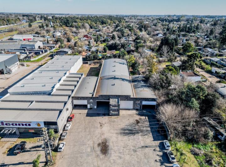 Bodega-Galpón · 2039m²