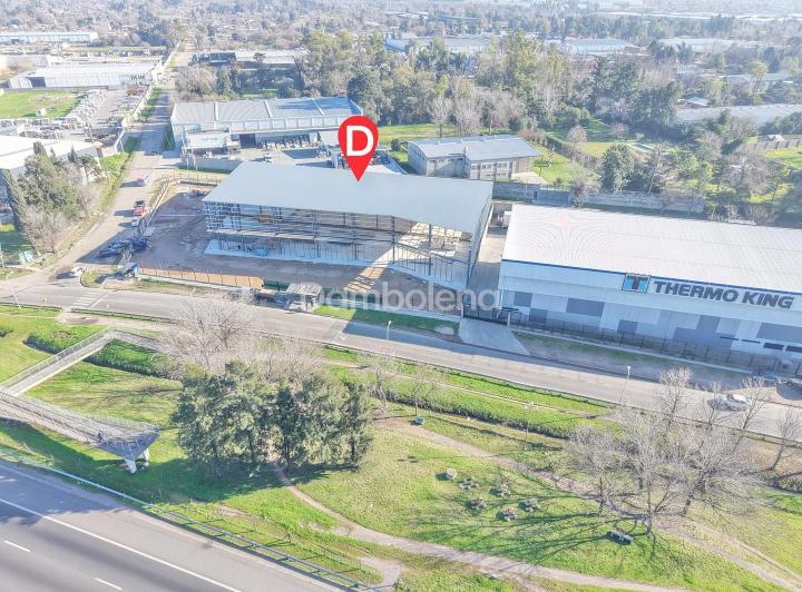 Local comercial · 2600m²