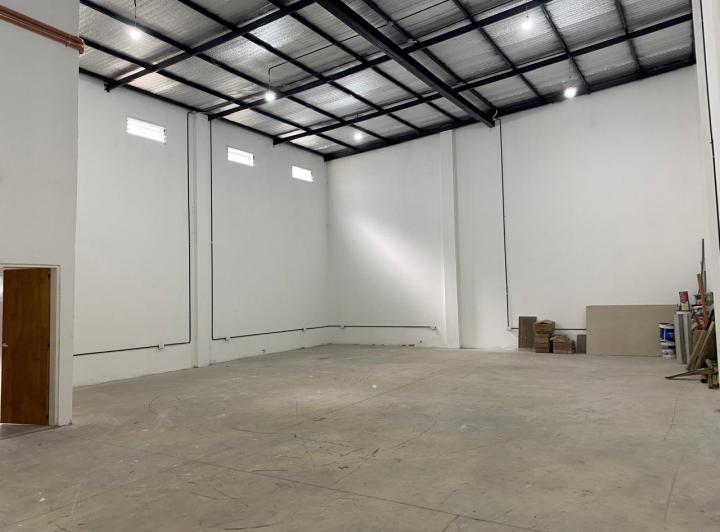Local comercial · 280m²