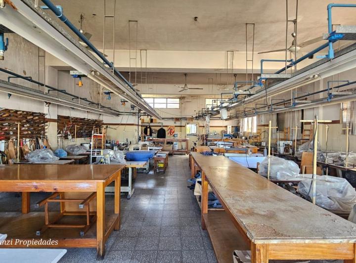 Bodega-Galpón · 434m²