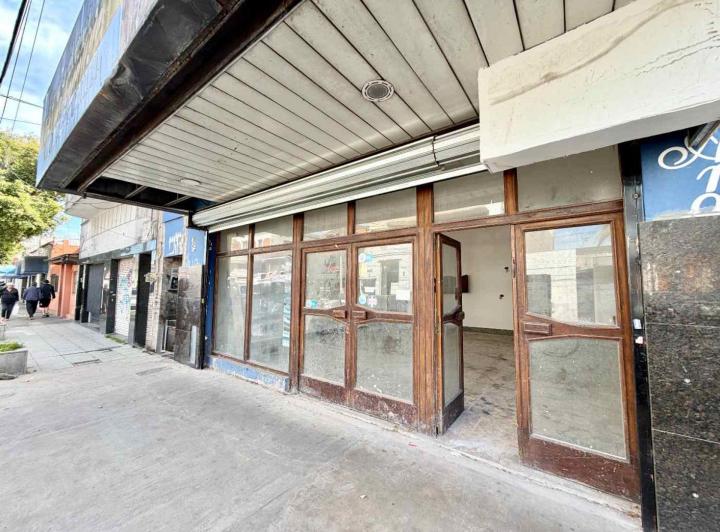 Local comercial · 100m²