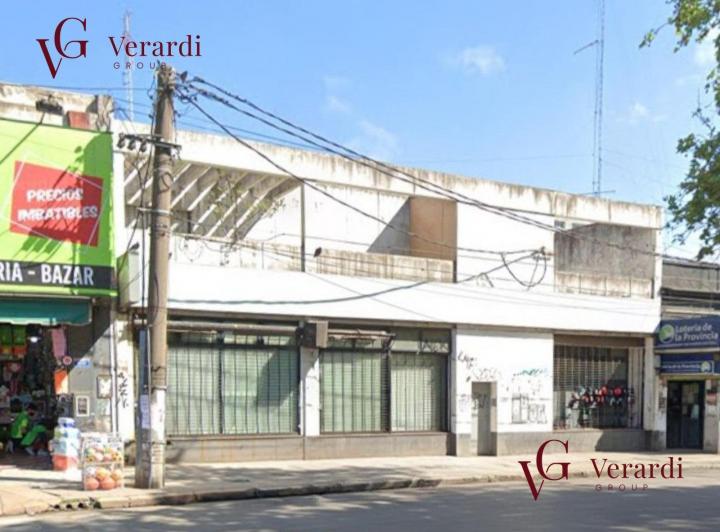 Local comercial · 595m²