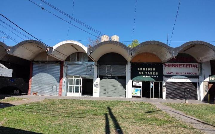 Local comercial · 192m² · 1 Ambiente
