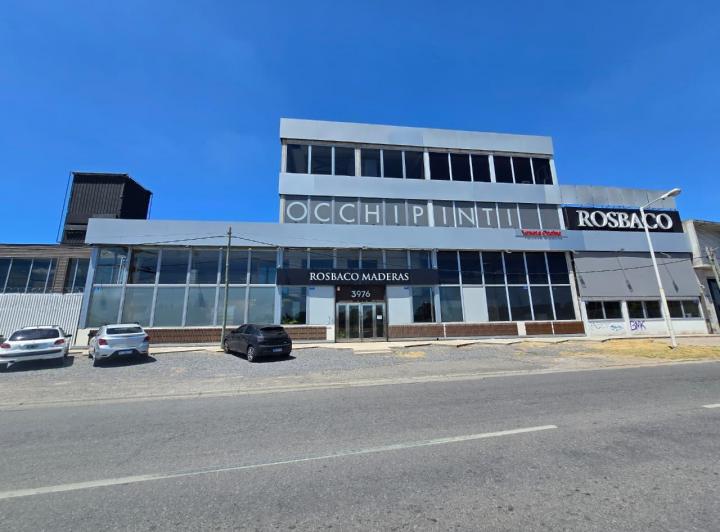 Depósito · 2400m²
