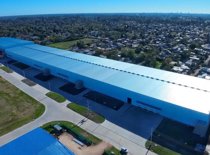 Depósito · 18000m²