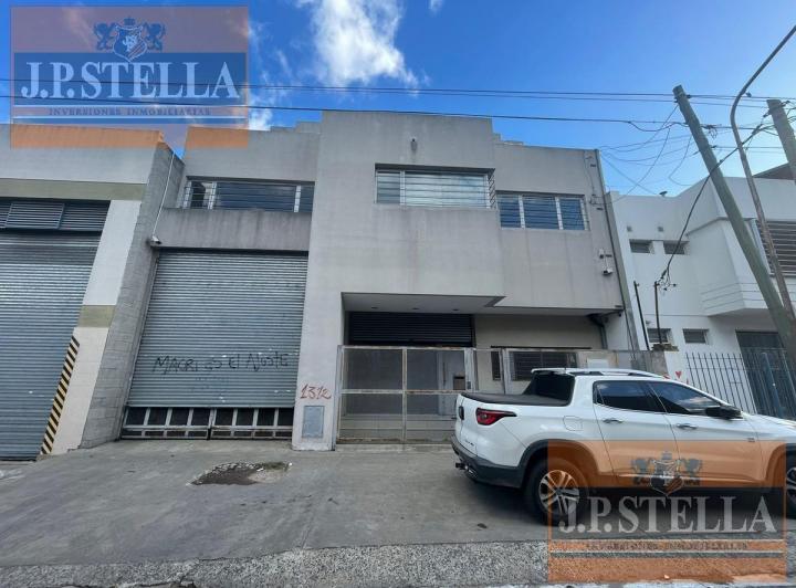 Bodega-Galpón · 1100m²