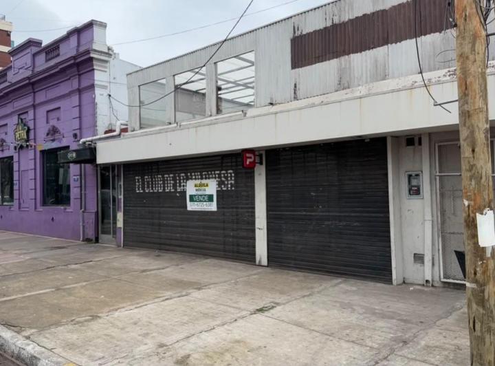Local comercial · 200m²