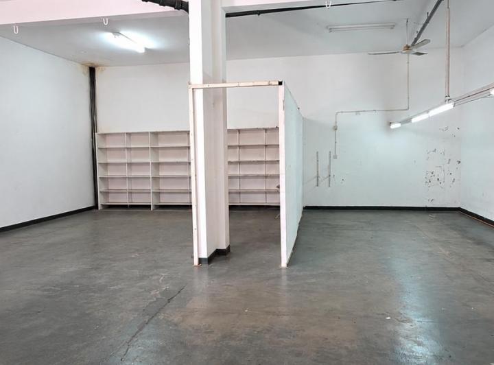 Depósito · 100m² · 1 Ambiente · 1 Cochera