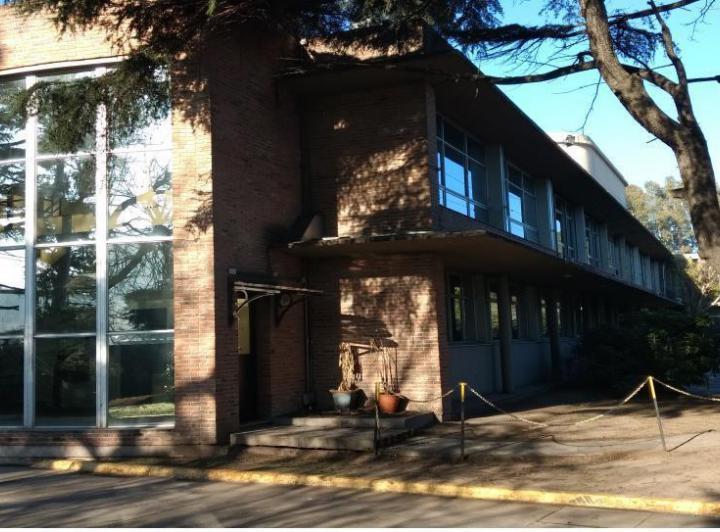 Oficina comercial · 2500m²