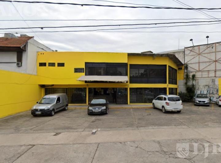 Depósito · 329m²