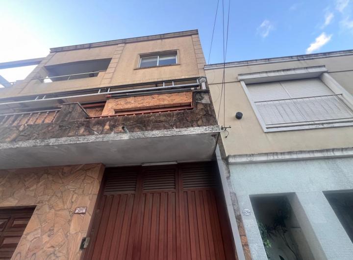 Depósito · 178m² · 1 Ambiente · 3 Cocheras