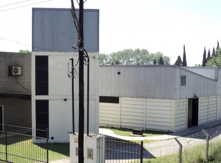 Bodega-Galpón · 400m² · 4 Cocheras