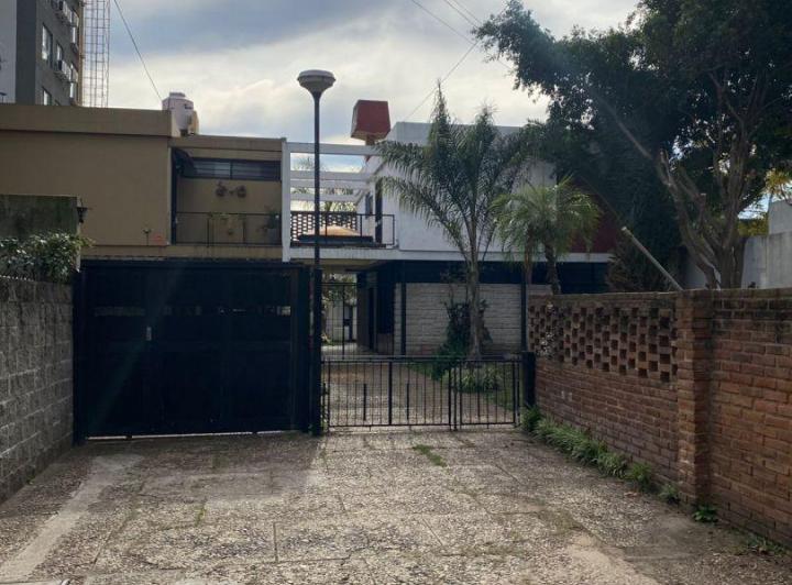 PH · 240m² · 5 Ambientes · 3 Cocheras