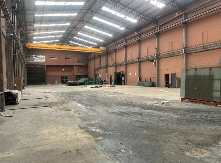 Depósito · 2334m²
