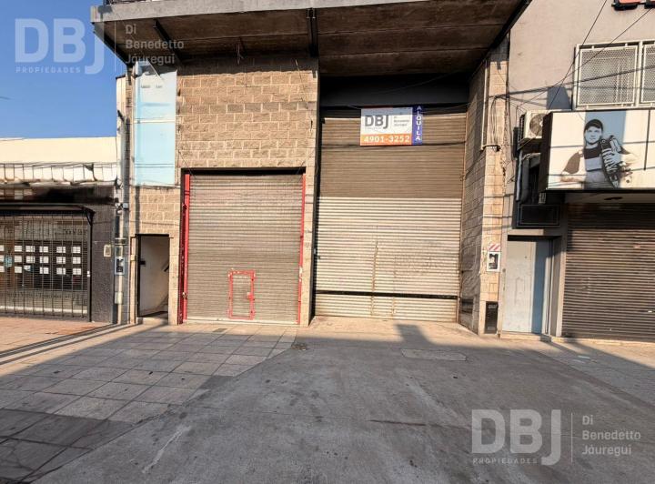 Bodega-Galpón · 423m² · 4 Cocheras