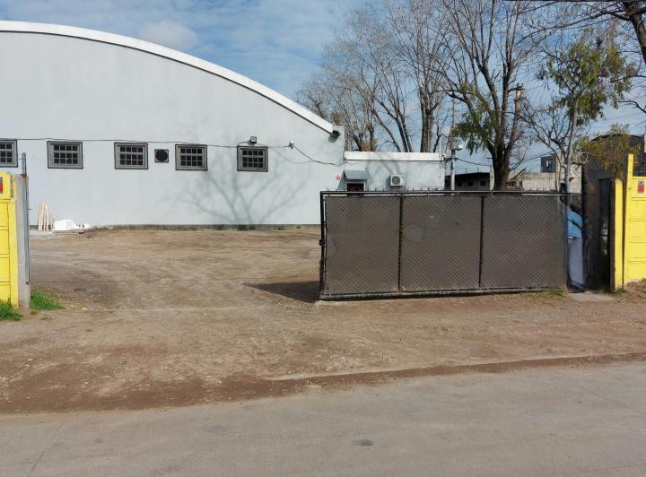 Bodega-Galpón · 180m²