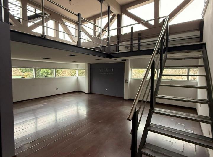 Oficina comercial · 87m² · 2 Cocheras