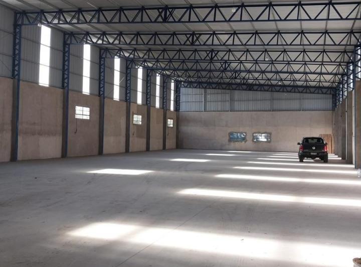 Bodega-Galpón · 1000m² · 1 Ambiente · 10 Cocheras