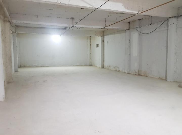 Depósito · 180m²