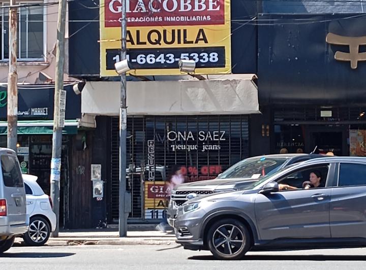 Local comercial · 99m²