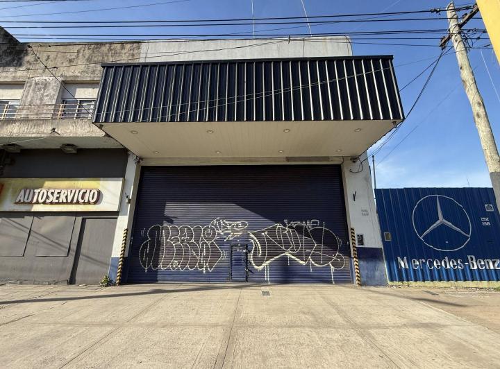 Bodega-Galpón · 880m²