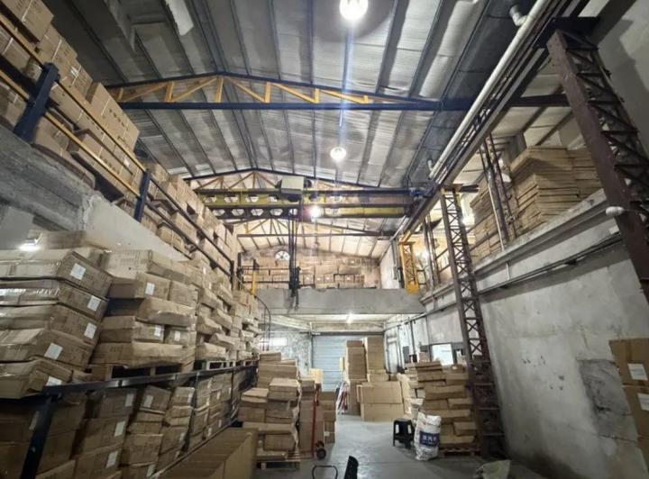 Depósito · 850m² · 4 Ambientes · 4 Cocheras