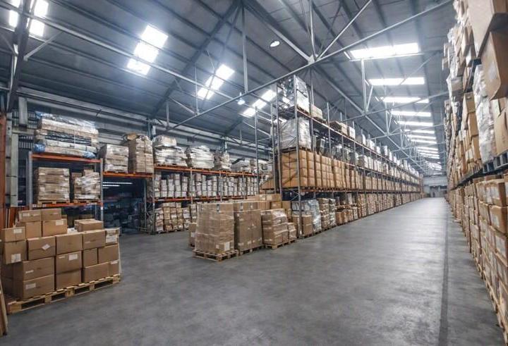 Depósito · 2490m²