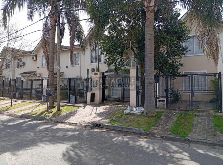Casa · 90m² · 3 Ambientes · 1 Cochera