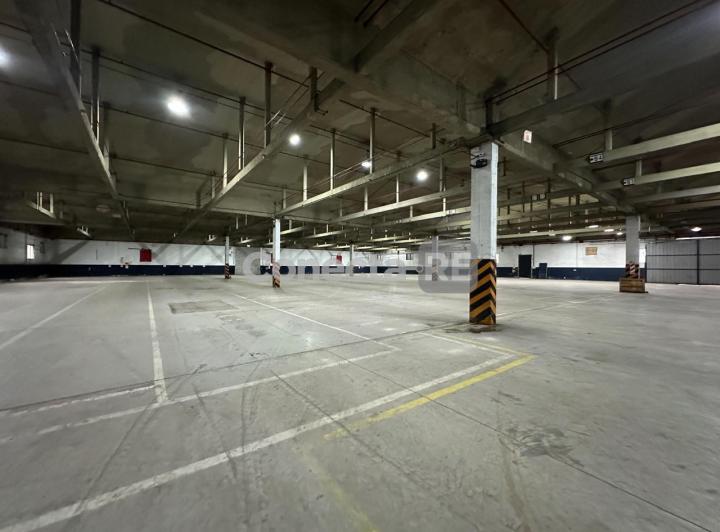 Depósito · 3350m²