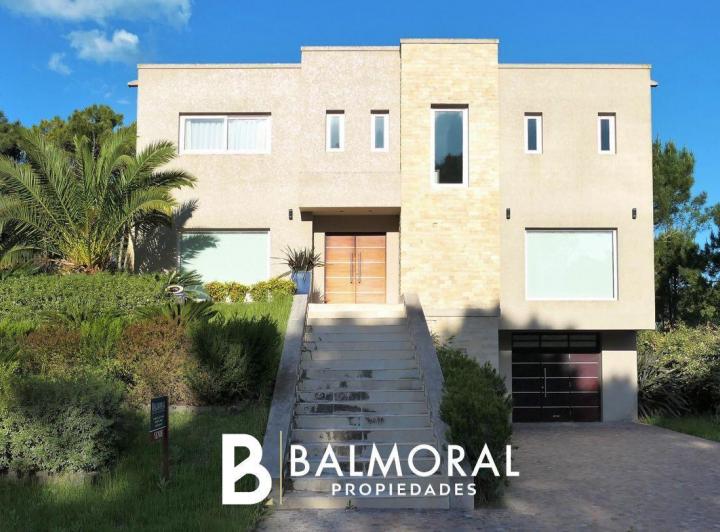 Casa · 400m² · 5 Ambientes