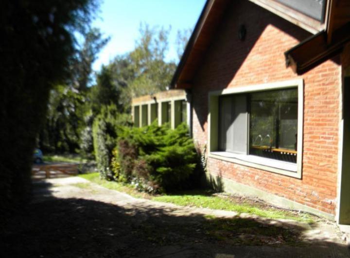 Casa · 239m² · 2 Ambientes · 2 Cocheras