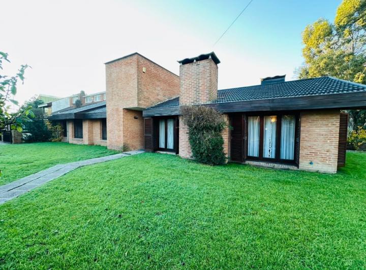 Casa · 143m² · 4 Ambientes