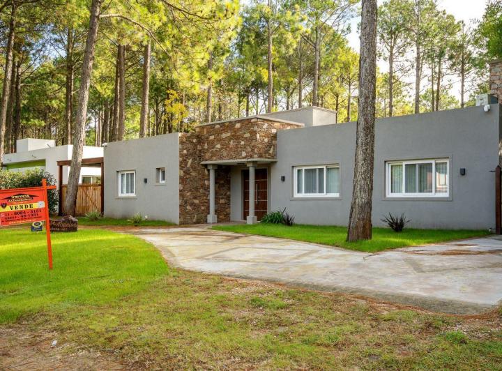 Casa · 118m² · 4 Ambientes · 1 Cochera