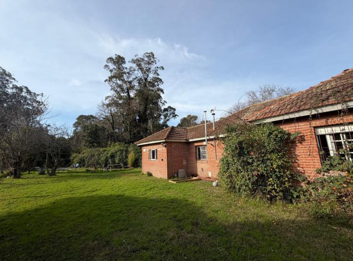 Casa · 556m² · 4 Ambientes · 1 Cochera