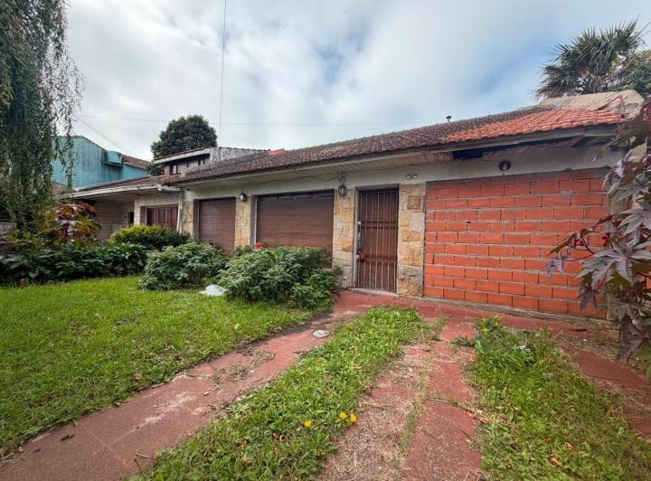 Casa · 130m² · 3 Ambientes · 1 Cochera