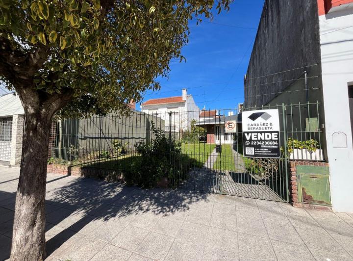 Casa · 300m² · 3 Ambientes · 1 Cochera