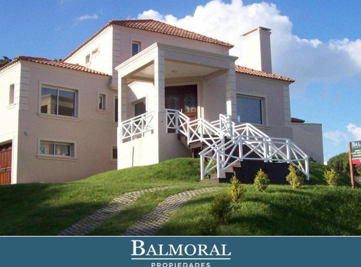 Casa · 356m² · 5 Ambientes
