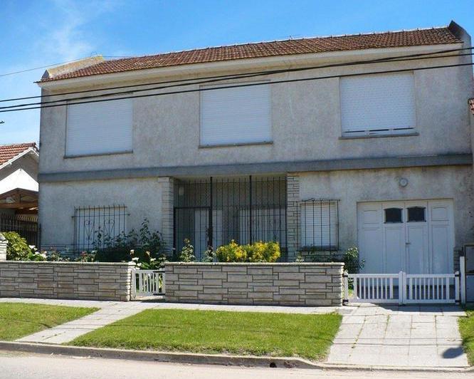 Casa · 209m² · 5 Ambientes · 1 Cochera