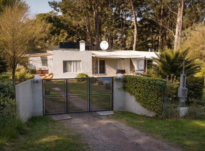 Casa · 95m² · 2 Dormitorios · 10 Cocheras