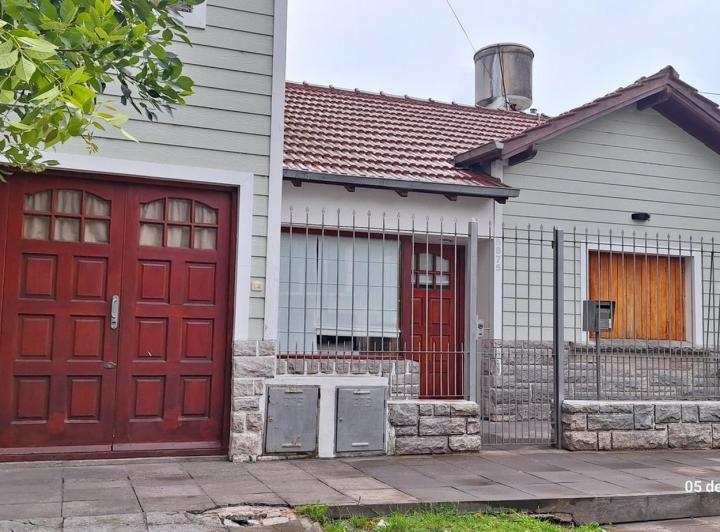 Casa · 148m² · 5 Ambientes · 1 Cochera