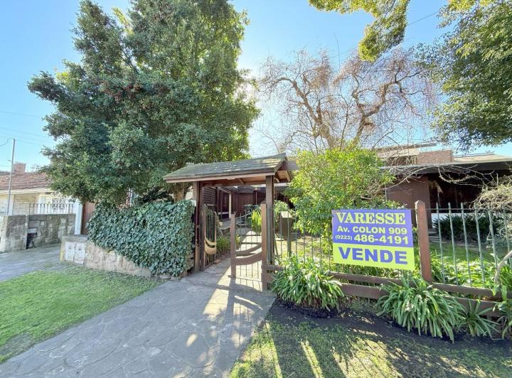 Casa · 280m² · 4 Ambientes · 1 Cochera