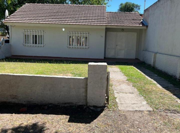 Casa · 70m² · 3 Ambientes · 1 Cochera