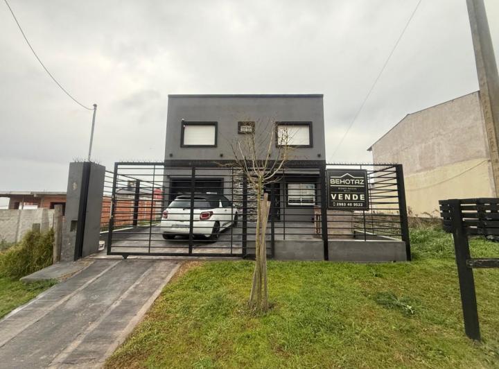 Casa · 110m² · 4 Ambientes · 1 Cochera