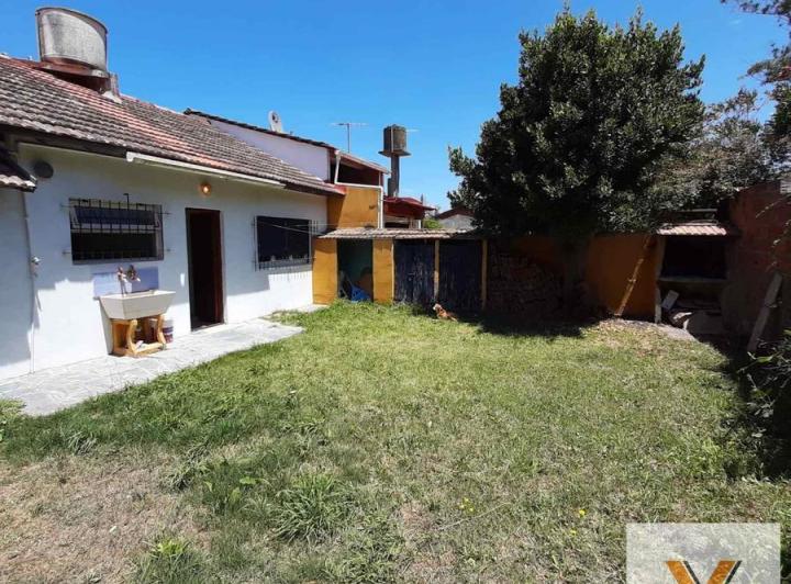 Casa · 75m² · 4 Ambientes · 1 Cochera