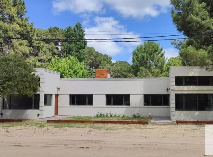 Casa · 138m² · 5 Ambientes · 1 Cochera